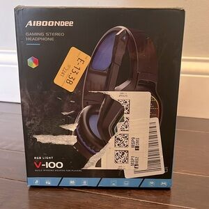 Aiboondee gaming stereo headphones NIB